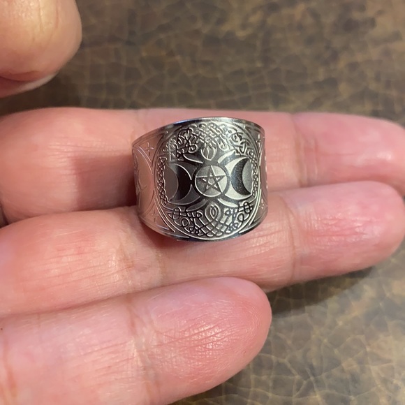 Hecate Triple Moon Goddess Pentagram Ring Jewelry New Celtic Knot Tree Life - Picture 8 of 8